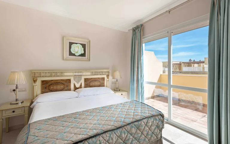 Habitación con terraza - Colina del Paraíso