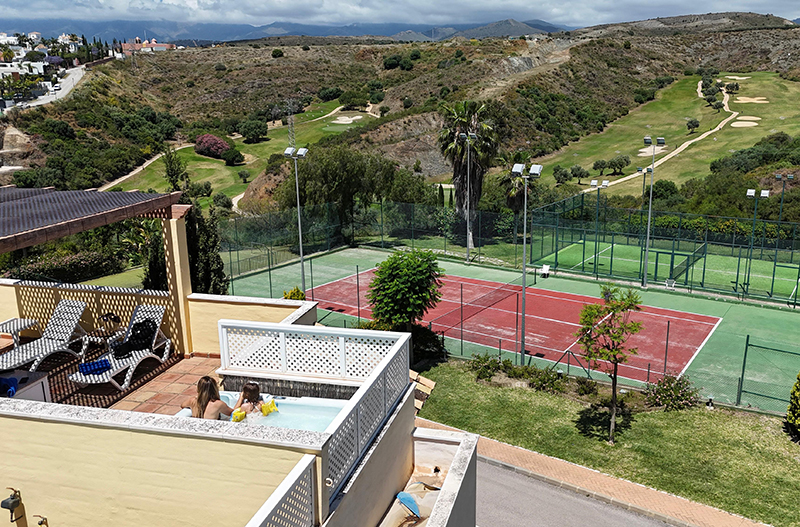 Townhouse with jacuzzi in Colina del Paraíso